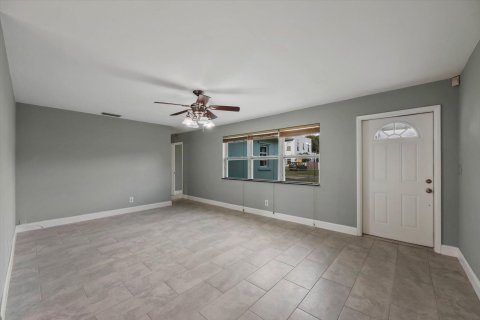 House in West Palm Beach, Florida 3 bedrooms, 112.32 sq.m. № 1092277 - photo 22