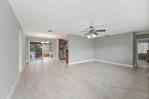 Villa ou maison à vendre à West Palm Beach, Floride: 3 chambres, 112.32 m2 № 1092277 - photo 23