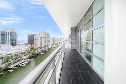 Condo in Miami Beach, Florida, 4 bedrooms  № 1412248 - photo 24