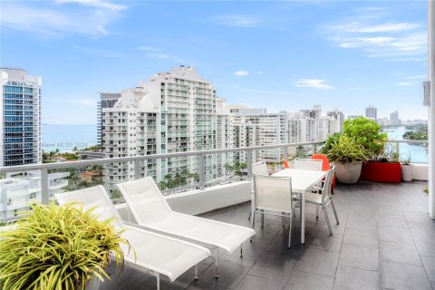 Condo in Miami Beach, Florida, 4 bedrooms  № 1412248 - photo 30