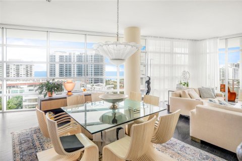 Condo in Miami Beach, Florida, 4 bedrooms  № 1412248 - photo 14