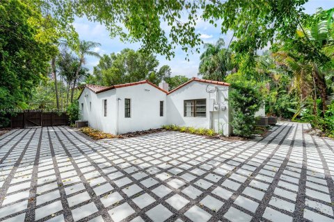 Casa en venta en Coral Gables, Florida, 4 dormitorios, 251.95 m2 № 1412249 - foto 24