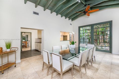 Casa en venta en Coral Gables, Florida, 4 dormitorios, 251.95 m2 № 1412249 - foto 15