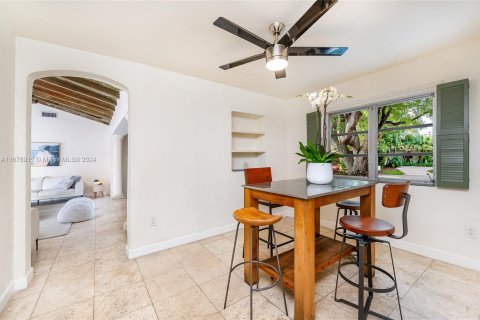 Casa en venta en Coral Gables, Florida, 4 dormitorios, 251.95 m2 № 1412249 - foto 10