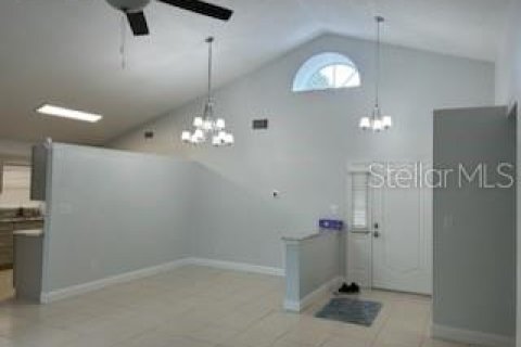 House in Lake Mary, Florida 3 bedrooms, 130.81 sq.m. № 1347545 - photo 15