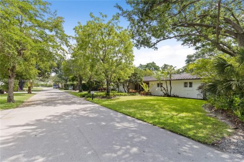Casa en venta en Pinecrest, Florida, 5 dormitorios, 323.21 m2 № 1170633 - foto 8