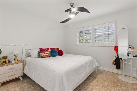 Casa en venta en Pinecrest, Florida, 5 dormitorios, 323.21 m2 № 1170633 - foto 24