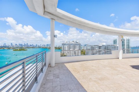 Condo in Miami Beach, Florida, 3 bedrooms  № 1170632 - photo 30