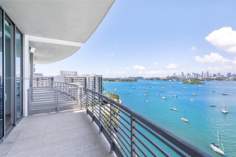 Condo in Miami Beach, Florida, 3 bedrooms  № 1170632 - photo 28