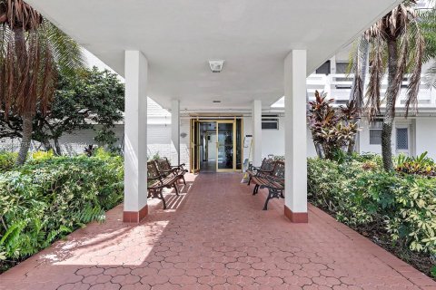 Copropriété à vendre à Aventura, Floride: 2 chambres, 100.61 m2 № 1236448 - photo 4