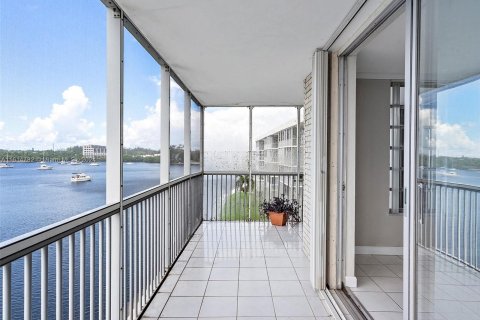 Copropriété à vendre à Aventura, Floride: 2 chambres, 100.61 m2 № 1236448 - photo 1