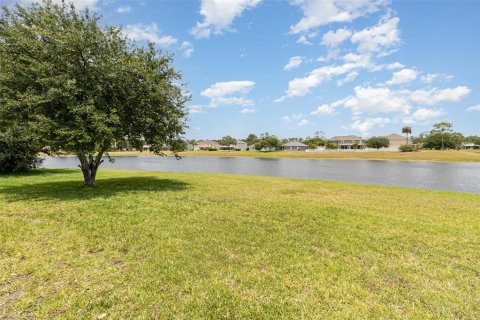 Villa ou maison à vendre à Palm Bay, Floride: 3 chambres, 173.26 m2 № 1274631 - photo 29