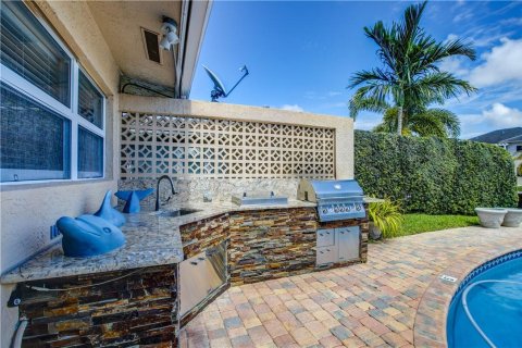 Villa ou maison à vendre à Lauderdale-by-the-Sea, Floride: 3 chambres, 190.08 m2 № 656468 - photo 14