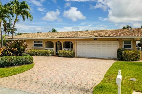Villa ou maison à vendre à Lauderdale-by-the-Sea, Floride: 3 chambres, 190.08 m2 № 656468 - photo 11