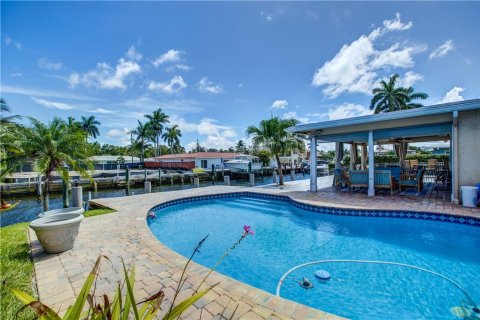 Villa ou maison à vendre à Lauderdale-by-the-Sea, Floride: 3 chambres, 190.08 m2 № 656468 - photo 16