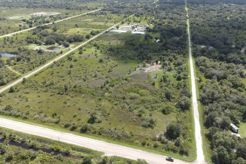 Terrain à vendre à Okeechobee, Floride № 710558 - photo 2