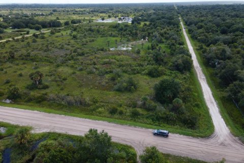 Land in Okeechobee, Florida № 710558 - photo 3