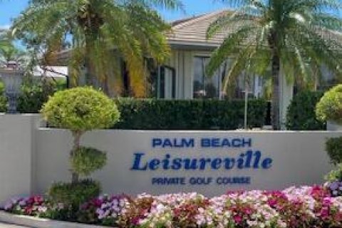 Condo in Boynton Beach, Florida, 2 bedrooms  № 1163161 - photo 1