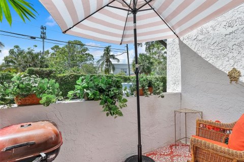 Condo in Miami, Florida, 1 bedroom  № 1380066 - photo 27