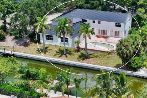 Villa ou maison à vendre à Sarasota, Floride: 5 chambres, 432.92 m2 № 1352367 - photo 1