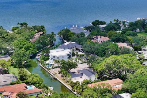 Villa ou maison à vendre à Sarasota, Floride: 5 chambres, 432.92 m2 № 1352367 - photo 12