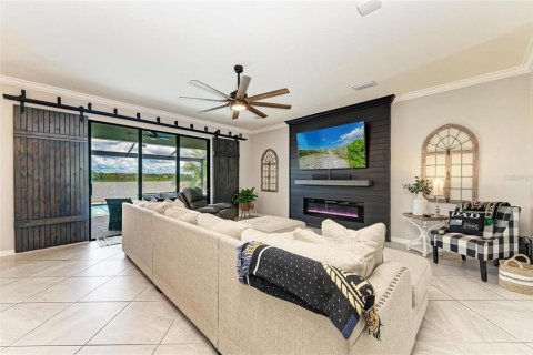 Casa en venta en Lakewood Ranch, Florida, 6 dormitorios, 363.06 m2 № 1352368 - foto 11