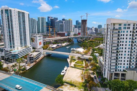 Condominio en venta en Miami, Florida, 2 dormitorios, 88.63 m2 № 1136023 - foto 22