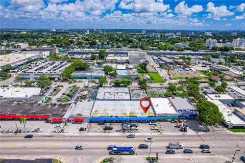 Propiedad comercial en venta en Miami, Florida № 1328912 - foto 20