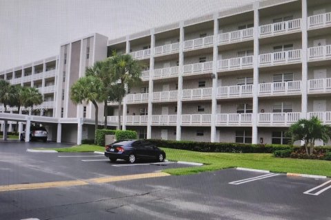 Купить кондоминиум в Корал-Спрингс, Флорида 2 спальни, 91.97м2, № 1097314 - фото 14