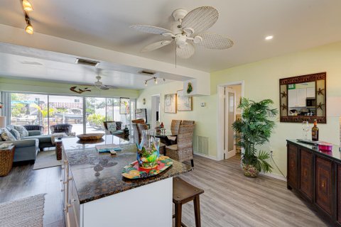 Casa en venta en Tavernier, Florida, 6 dormitorios, 200.67 m2 № 888355 - foto 25