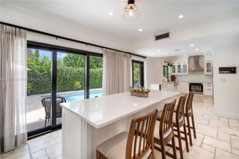 Villa ou maison à vendre à Miami Beach, Floride: 4 chambres, 275.92 m2 № 883108 - photo 26