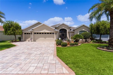 Villa ou maison à vendre à The Villages, Floride: 3 chambres, 195.93 m2 № 1340459 - photo 1