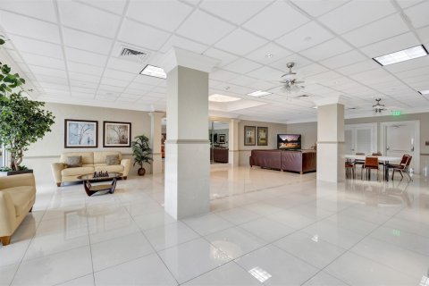 Copropriété à vendre à Pompano Beach, Floride: 2 chambres, 121.7 m2 № 956939 - photo 12