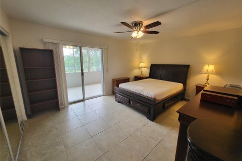 Condo in Deerfield Beach, Florida, 1 bedroom  № 956940 - photo 9