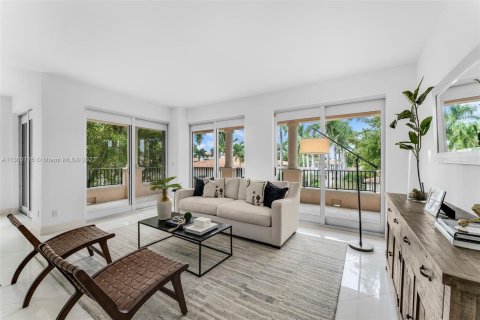 Condominio en venta en Coral Gables, Florida, 2 dormitorios, 243.4 m2 № 382984 - foto 21