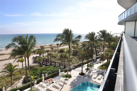 Condominio en venta en Pompano Beach, Florida, 3 dormitorios, 274.62 m2 № 963220 - foto 5