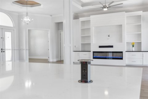 Villa ou maison à vendre à Naples, Floride: 4 chambres, 251.49 m2 № 1289183 - photo 17