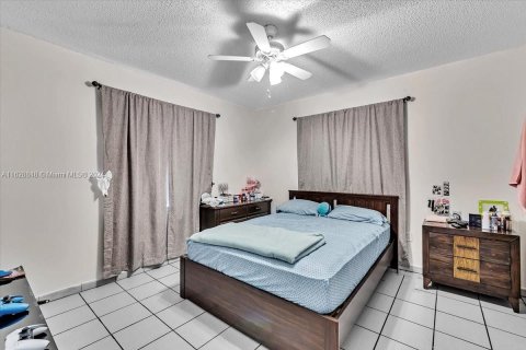 Immobilier commercial à vendre à Miami, Floride: 243.78 m2 № 1289139 - photo 16