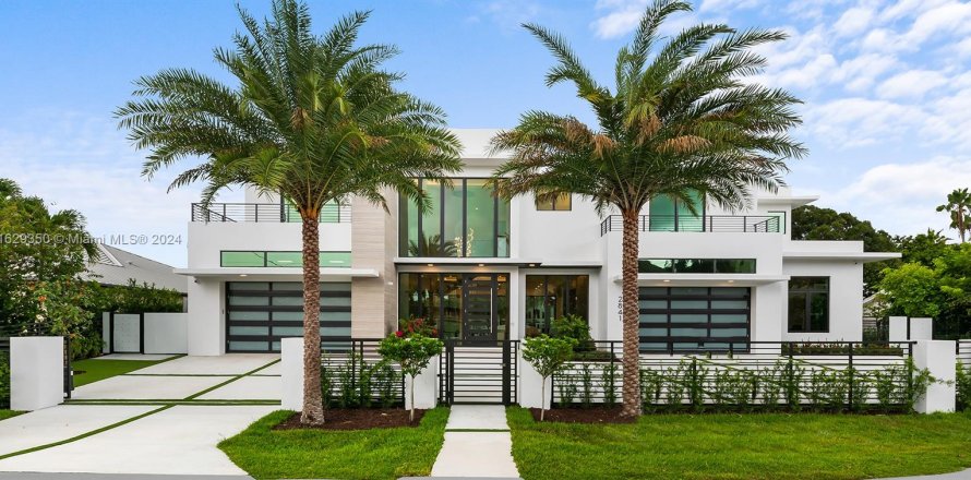 House in Fort Lauderdale, Florida 6 bedrooms, 599.03 sq.m. № 1289184