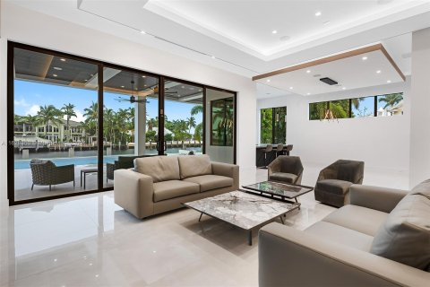 House in Fort Lauderdale, Florida 6 bedrooms, 599.03 sq.m. № 1289184 - photo 22