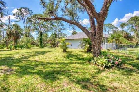 Villa ou maison à vendre à North Port, Floride: 3 chambres, 217.11 m2 № 806794 - photo 5