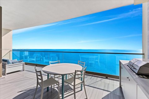 Condominio en venta en Sunny Isles Beach, Florida, 4 dormitorios, 305.37 m2 № 1332127 - foto 6