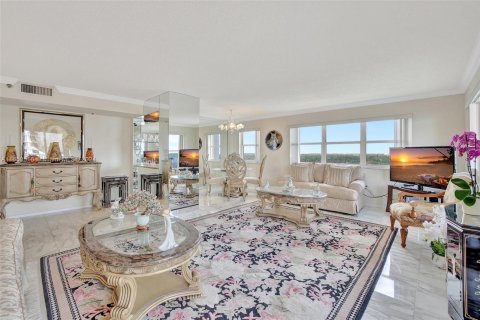 Copropriété à vendre à Hollywood, Floride: 2 chambres, 154.22 m2 № 1332125 - photo 8