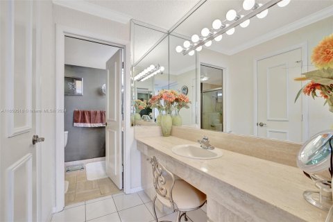 Copropriété à vendre à Hollywood, Floride: 2 chambres, 154.22 m2 № 1332125 - photo 27