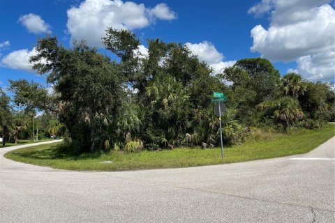 Terreno en venta en Port Charlotte, Florida № 1300938 - foto 1