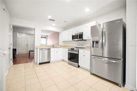 Touwnhouse à vendre à Clearwater, Floride: 2 chambres, 116.31 m2 № 1361312 - photo 5