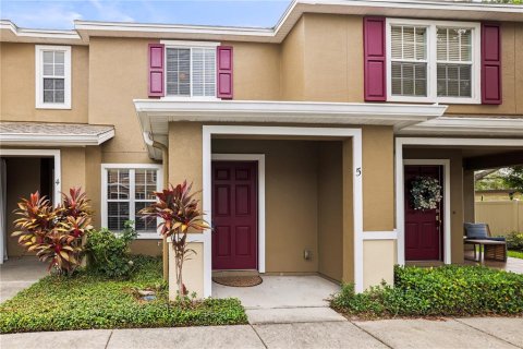 Townhouse in Clearwater, Florida 2 bedrooms, 116.31 sq.m. № 1361312 - photo 1