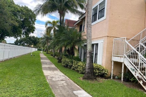 Condo in Miami, Florida, 1 bedroom  № 1390020 - photo 14