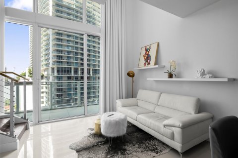 Condo in Miami, Florida, 1 bedroom  № 1389981 - photo 10