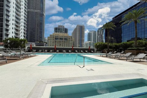 Condo in Miami, Florida, 1 bedroom  № 1389981 - photo 29